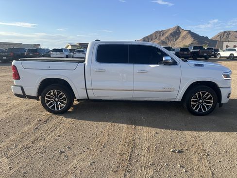 Used 2025 RAM 1500 Limited AWD/4WD image 6