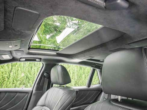 Used 2018 Lexus LS 500 w/ Luxury Package RWD image 28