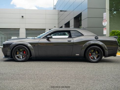 Used 2023 Dodge Challenger SRT Super Stock RWD image 3