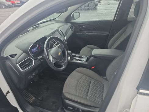 Used 2022 Chevrolet Equinox LT image 9