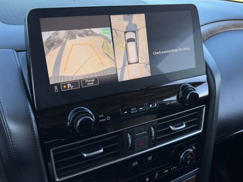 Used 2023 Nissan Armada SL w/ Captain's Chairs Package image 21