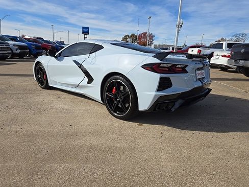 Used 2023 Chevrolet Corvette Stingray Coupe w/ Z51 Performance Package image 3