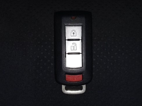 Used 2023 Mitsubishi Eclipse Cross SEL image 32