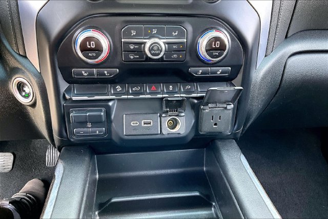 Used 2020 GMC Sierra 2500 SLE w/ SLE Value Package; AWD/4WD image 17