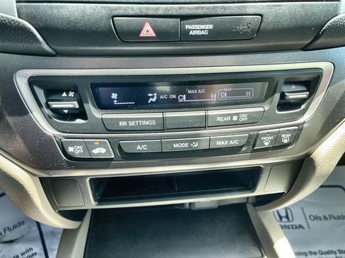 Used 2016 Honda Pilot LX image 18