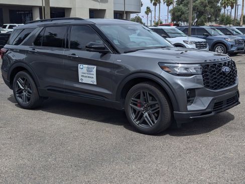 New 2026 Ford Explorer ST-Line w/ ST-Line Street Pack RWD image 1