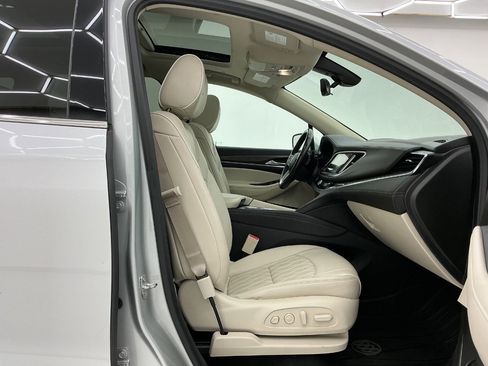 Used 2022 Buick Enclave Avenir w/ Trailering Package, 5000 lbs. AWD/4WD image 15