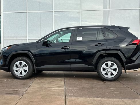 New 2025 Toyota RAV4 LE image 7