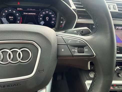 Used 2025 Audi Q3 2.0T Premium w/ Convenience Package AWD/4WD image 29