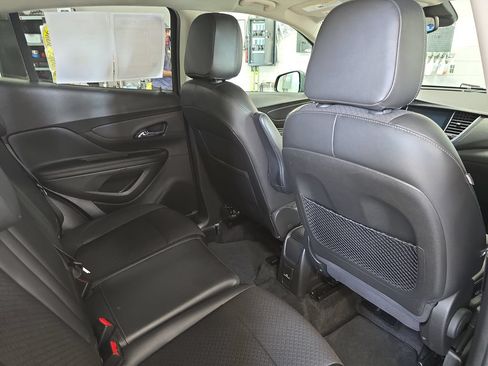 Used 2019 Buick Encore Sport Touring w/ Safety Package FWD image 11