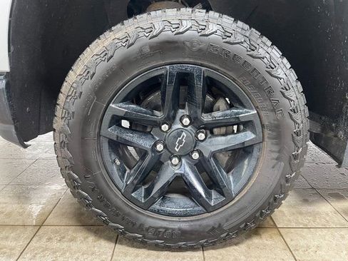 Used 2021 Chevrolet Silverado 1500 LT Trail Boss w/ Bed Protection Package image 7