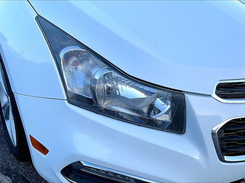 Used 2015 Chevrolet Cruze LT FWD image 28