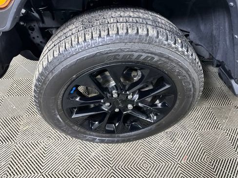 Used 2023 Jeep Wrangler Unlimited Sahara w/ Cold Weather Group image 9