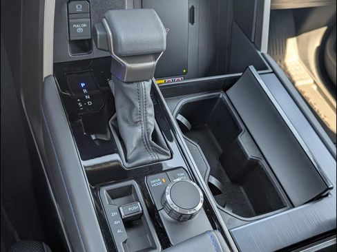 New 2026 Toyota Tundra Platinum AWD/4WD image 12