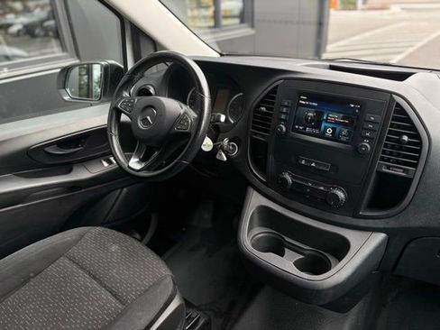 Used 2022 Mercedes-Benz Metris image 31