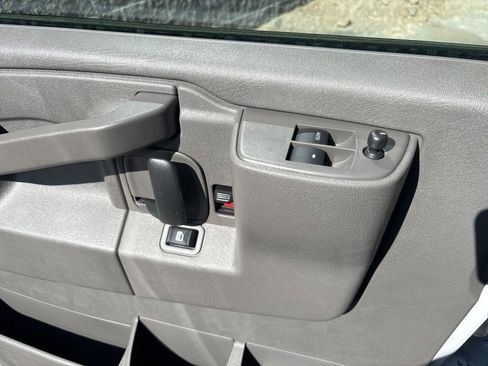 New 2025 Chevrolet Express 2500 w/ Driver Convenience Package image 15