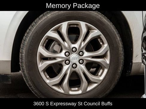 Used 2019 Buick Enclave Avenir w/ Avenir Technology Package AWD/4WD image 7