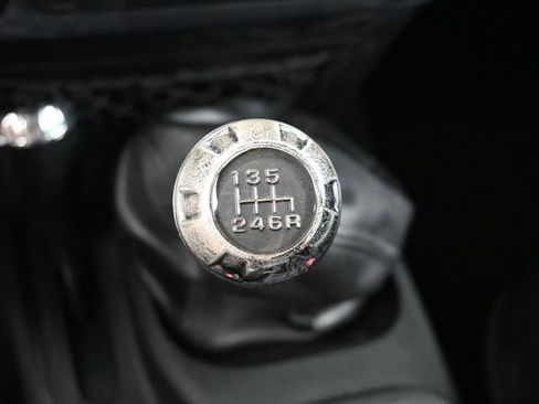 Used 2016 Jeep Wrangler Unlimited Sahara w/ Connectivity Group AWD/4WD image 24