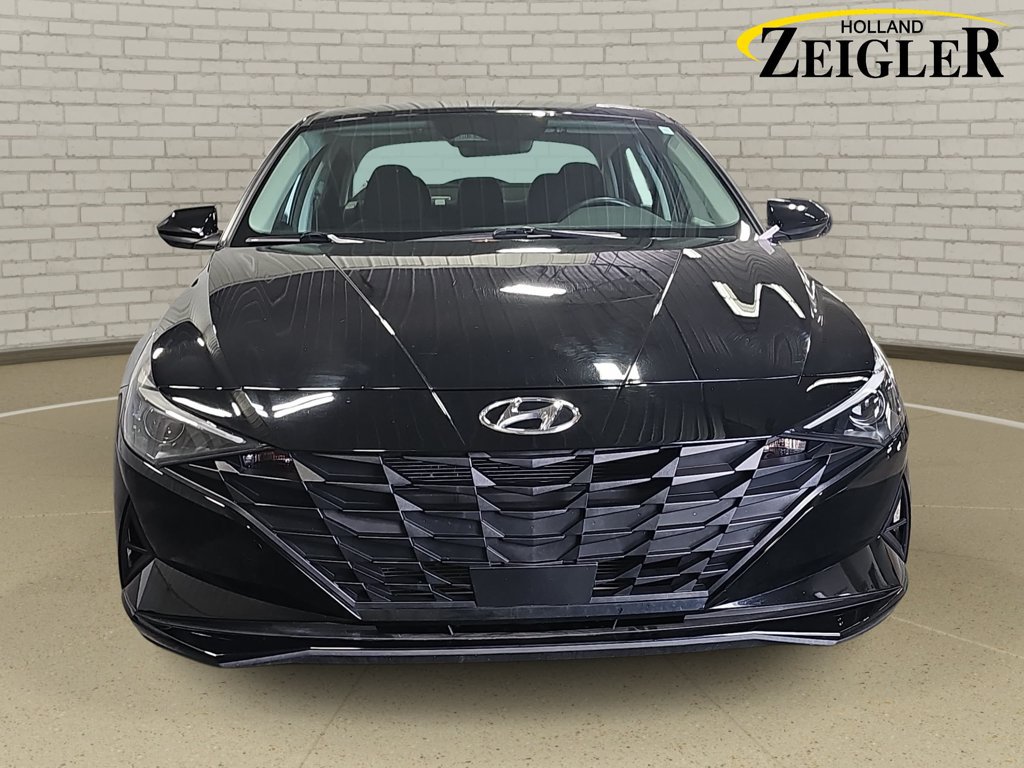 Certified 2023 Hyundai Elantra SEL w/ Convenience Package FWD image 2