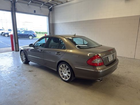 Used 2008 Mercedes-Benz E 350 4MATIC Sedan image 5