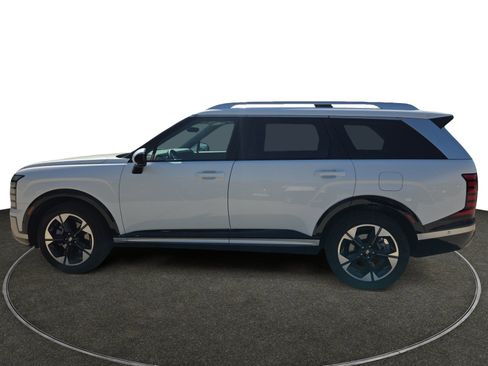 Certified 2026 Hyundai Palisade Limited AWD/4WD image 2