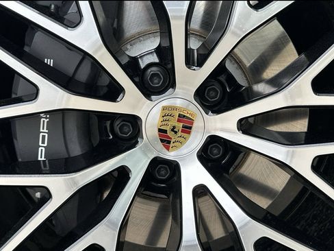 New 2026 Porsche Macan AWD/4WD image 12