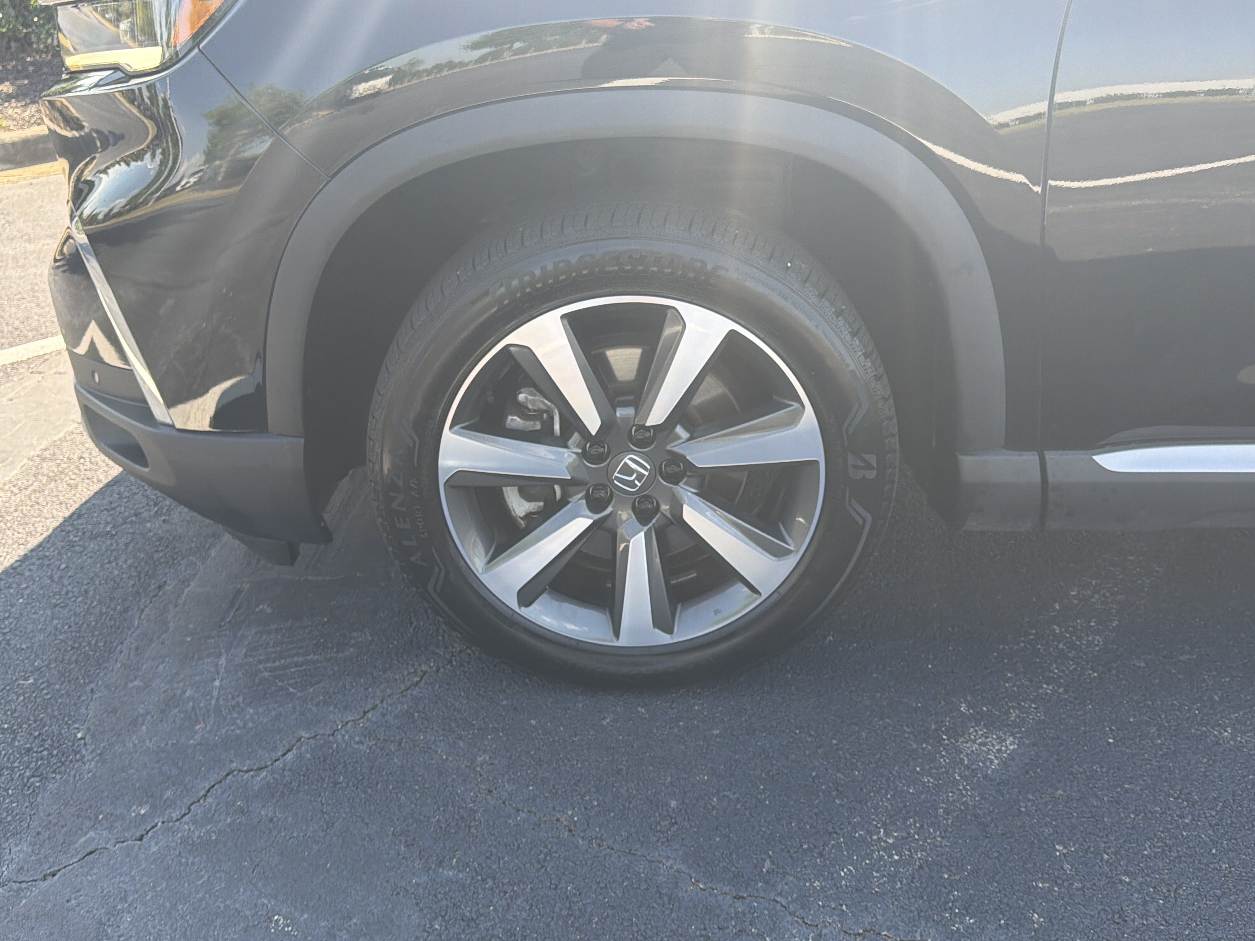 Used 2024 Honda Pilot Elite image 32