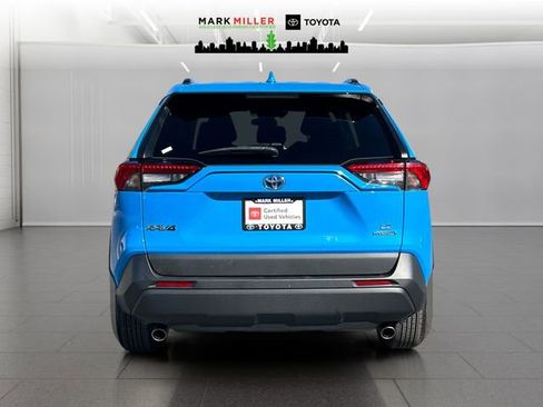 Certified 2020 Toyota RAV4 LE w/ Carpet Mat Package image 4