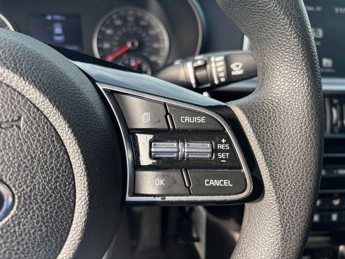 Used 2020 Kia Optima LX image 17