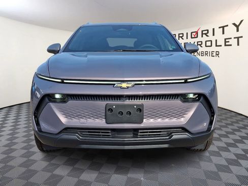 New 2026 Chevrolet Equinox EV LT image 2