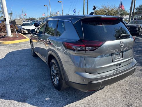 Certified 2025 Nissan Rogue S image 7