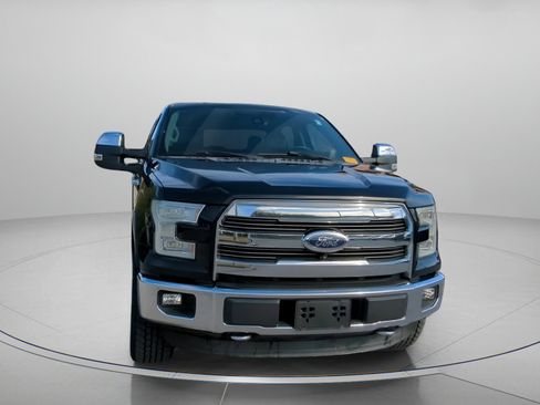 Used 2015 Ford F150 Lariat w/ Equipment Group 502A Luxury image 4