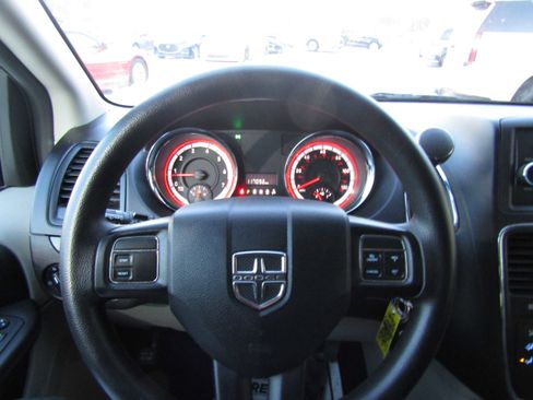 Used 2015 Dodge Grand Caravan SXT w/ Quick Order Package 29G SXT image 16