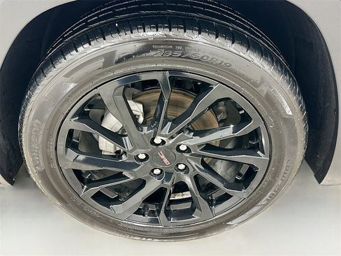 Used 2023 GMC Terrain SLE w/ Driver Convenience Package image 31