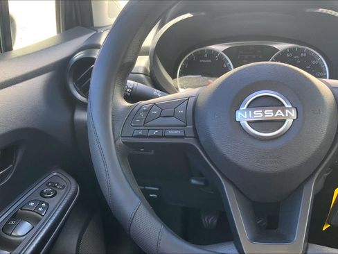 Used 2024 Nissan Versa S FWD image 24