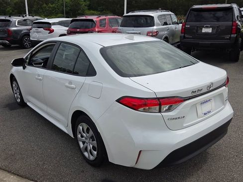 Used 2026 Toyota Corolla LE FWD image 10