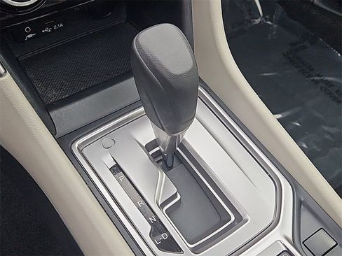 Used 2023 Subaru Forester Premium image 27