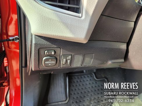 Used 2016 Toyota Corolla LE image 26