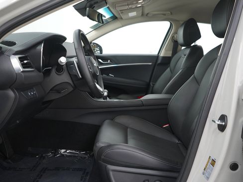 Used 2026 Genesis G70 2.5T AWD/4WD image 22