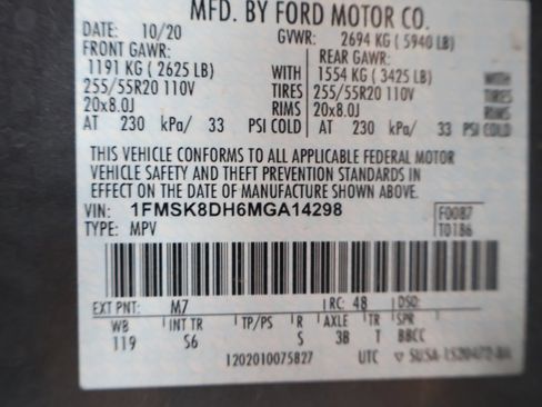 Used 2021 Ford Explorer XLT w/ Equipment Group 202A AWD/4WD image 13
