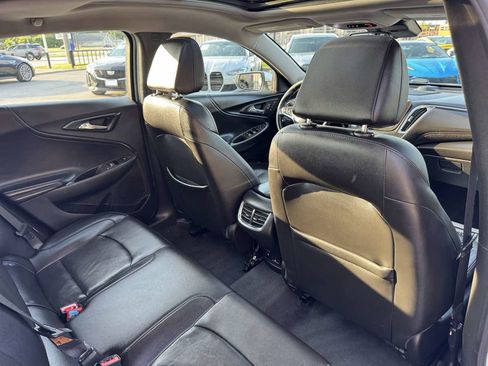 Used 2020 Chevrolet Malibu Premier FWD image 34