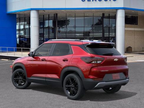 New 2026 Chevrolet TrailBlazer LT w/ Convenience Package FWD image 3