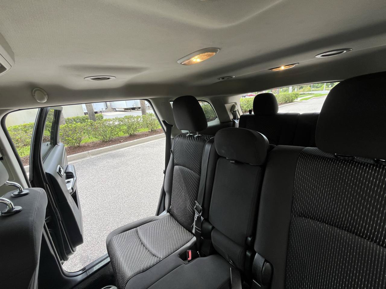 Used 2016 Dodge Journey SE w/ Flexible Seating Group FWD image 9