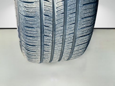 Used 2019 Jeep Cherokee Latitude Plus FWD image 41