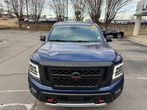 Used 2021 Nissan Titan PRO-4X w/ Pro-4x Convenience Package image 10