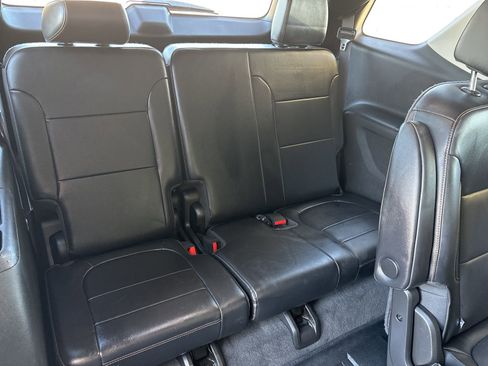 Used 2019 Chevrolet Traverse Premier w/ Driver Confidence II Package image 15
