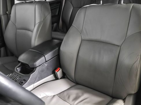 Used 2006 Toyota 4Runner Limited image 23