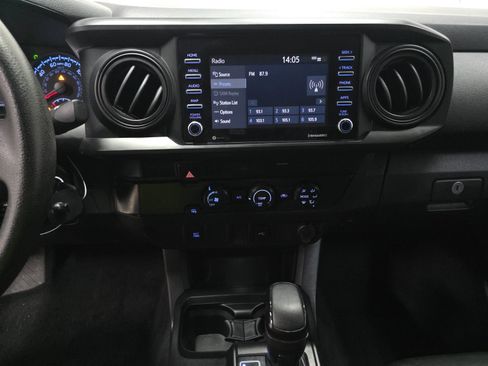 Used 2021 Toyota Tacoma SR w/ SR Convenience Package image 12