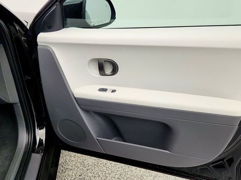 Used 2025 Hyundai Ioniq 5 SEL image 26