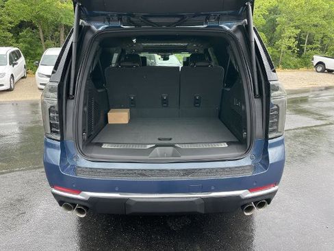 New 2025 Chevrolet Suburban Premier image 74